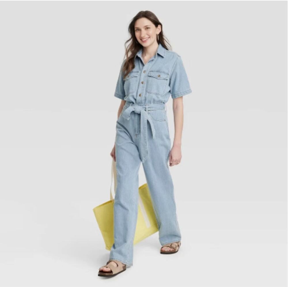 Short Sleeve Denim Jumpsuit Straight Leg Sz 6 NWT Light Wash Universal Thread